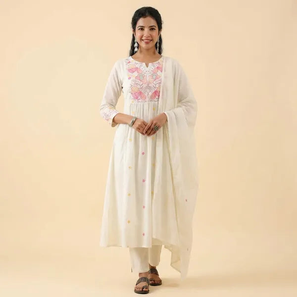 White Anarkali Kurta Set With Floral Embroidery For Women