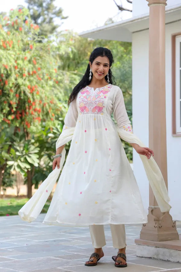 White Anarkali Kurta Set With Floral Embroidery For Women